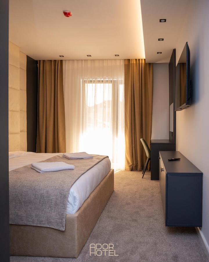 Ador Hotel North Mitrovica Luaran gambar